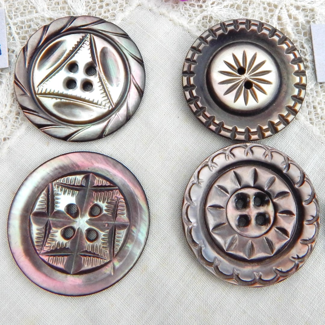 Antique Mother of Pearl Button Vintage Shell Button 1 Inche N114