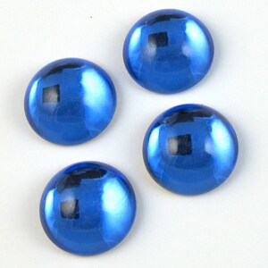4 pcs 18 mm SAPPHIRE BLUE  Vintage Glass Cabochons Stones S-217