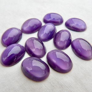 Glass Stones Purple Glass Cabochons 6 pcs 18x13 Vintage Catseye Stones S-208