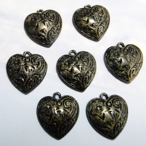 6 Heart Charms Steampunk Victorian Gunmetal Puffy Heart Pendant M-101
