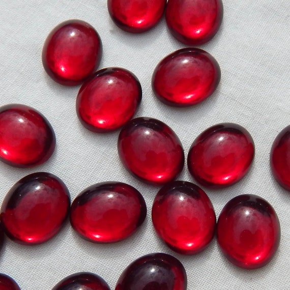 RED Vintage Glass Cabochons 8 Pcs 12x10 Mm Swarovski Stones