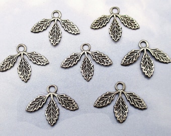 Colgantes de hojas, 8 piezas, con estampados de latón plateado antiguo, accesorios de joyería M-173