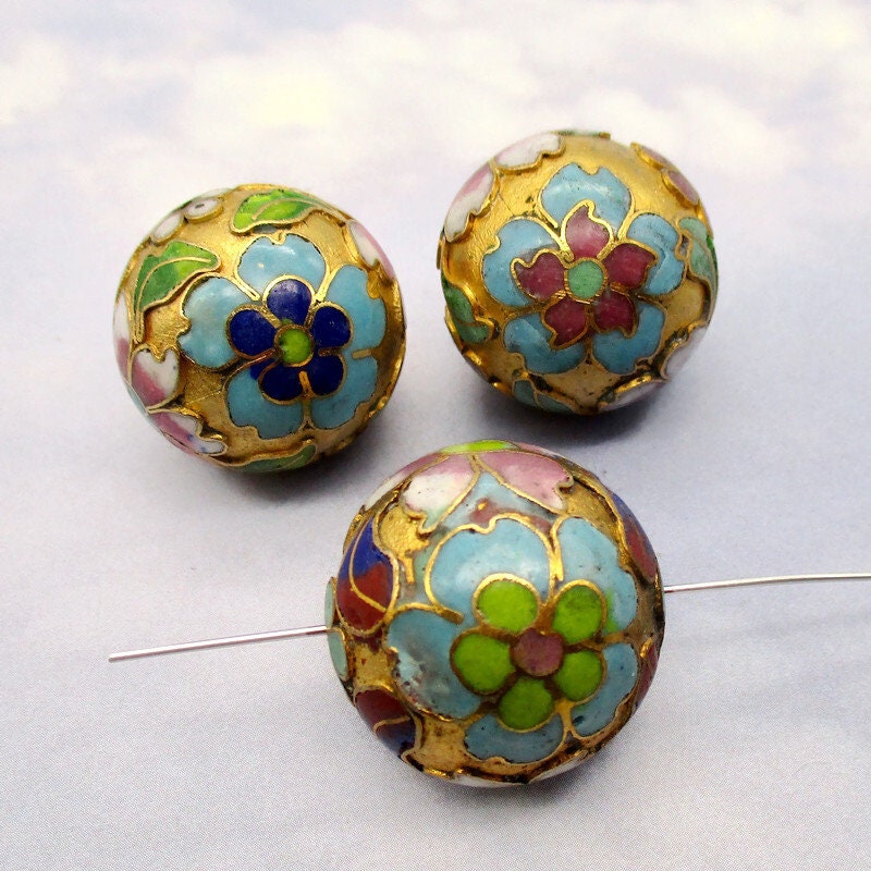  Colorful Vintage Chinese Round Butterfly Beads Traditional  Cloisonne Enamel Craft Copper Beads for Jewelry Making DIY Earrings  Bracelet Necklace Elegant Beads (Sky Blue (5pcs)) : Arts, Crafts & Sewing