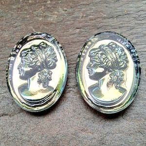 Vintage Glass Cameo 2 pcs 18x13  iridescent Intaglio Stones Cabochon S-40 M