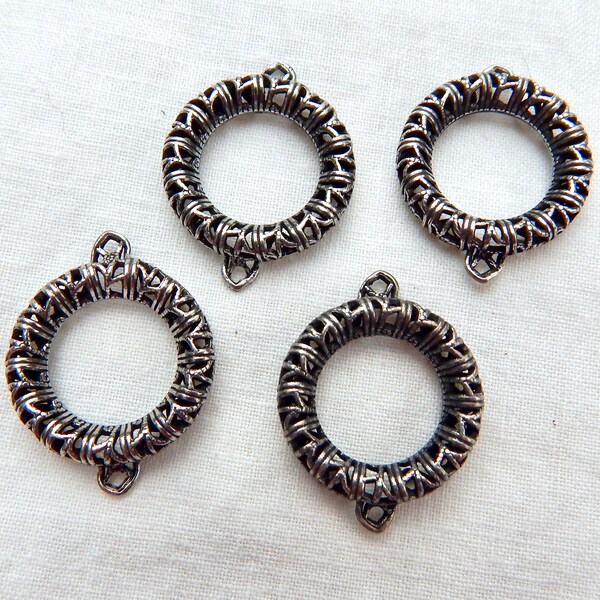 Thick Filagree Ring Charms Steampunk Victorian Open Silver Pendant 4 pcs M-179