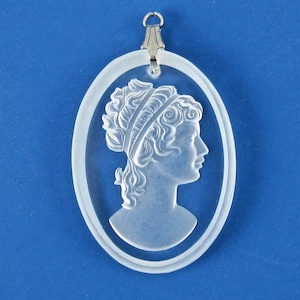 Vintage Glass Cameo Victorian Pendant Clear Intaglio Cabochon 2 pcs S-44