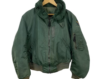 Fire! Vintage 90s B-15D US Air Force Alpha Industries Bomber Fire! Vintage 90s B-15D US Air Force Alpha Industries Bomber