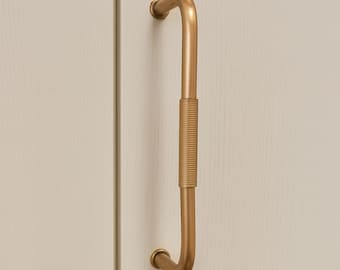 Dörrhandtag i massiv mässing, olackerat, vintagestil