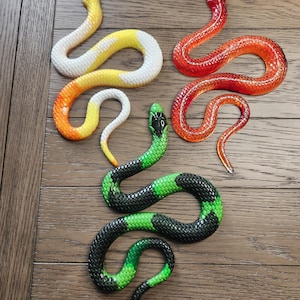Colorful Resin Snake Figurines: Realistic Serpent Decor, Reptile Gift Set
