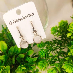 Natural White Moonstone Clasp Earing