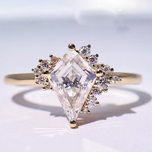 Kite Cut Moissanite Ring 2.00 Ct Halo Lozenge Moissanite Ring Kite Shape Moissanite Ring Engagement Ring Bridle Wedding Diamond Ring Gift