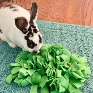 Bunny Rabbit Snuffle Mat, Foraging Blanket, Stimulation Treat Toy, Rabbit Enrichment Toy,