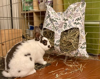 CUTU Hey Feeder Bag for Rabbit and Small Pets,1800D Oxford Cloth with Plastic Chew-Proof Windows