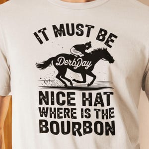 ダービーデーホースTシャツ、乗馬シャツ、競馬ギフト、馬好きギフト、ダービーの服装、ダービーパーティーシャツ