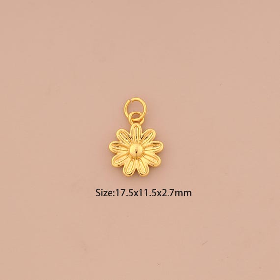 18K Gold Daisy Charms,Flower Charms Pendants,Daisy Charm for DIY Jewelry Making Supply