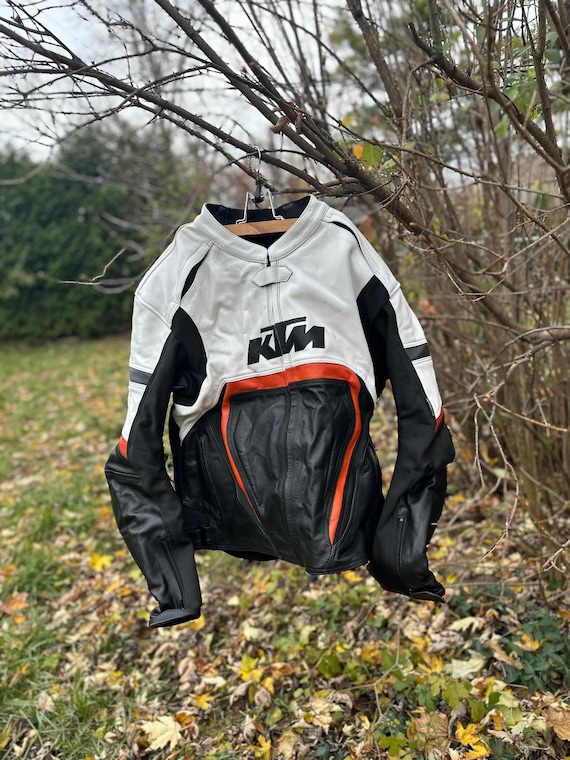 KTM Motorbike Racing Leather Jacket: Cowhide, Certified Protectors