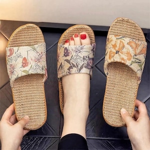 Floral Summer Open-toes Linen Slippers, Breathable Women House Shoes Sandals, Anti-Slip Comfort Footwear For Girl, Flower Striped Flip Flops