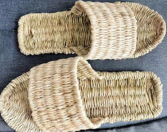 Hemp & Rattan Summer Men Slippers, Handwoven Thai Straw Sandals, Eco-Friendly Footwear, Unisex Open Toe Slippers, Rattan Slides, Flip Flops