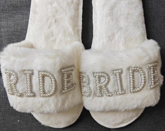 Cozy Pearl Fluffy Slippers for Bride, Bridal Wedding House Shoes, Plush Soft Comfortable Slides for Women, Fuzzy Loafers Gifts for Wedding