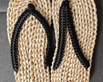 Chanclas de ratán tejidas a mano, sandalias de rafia transpirables con correas ajustables, calzado de verano para el baño y el interior, chanclas para la playa.