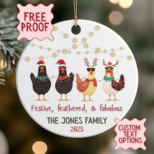 Adorno navideño personalizado de gallina, regalo familiar para amantes de las gallinas, ideal para rellenar calcetines navideños. Adorno de gallo para el árbol de Navidad, regalo divertido para las fiestas. Adorno de granja.