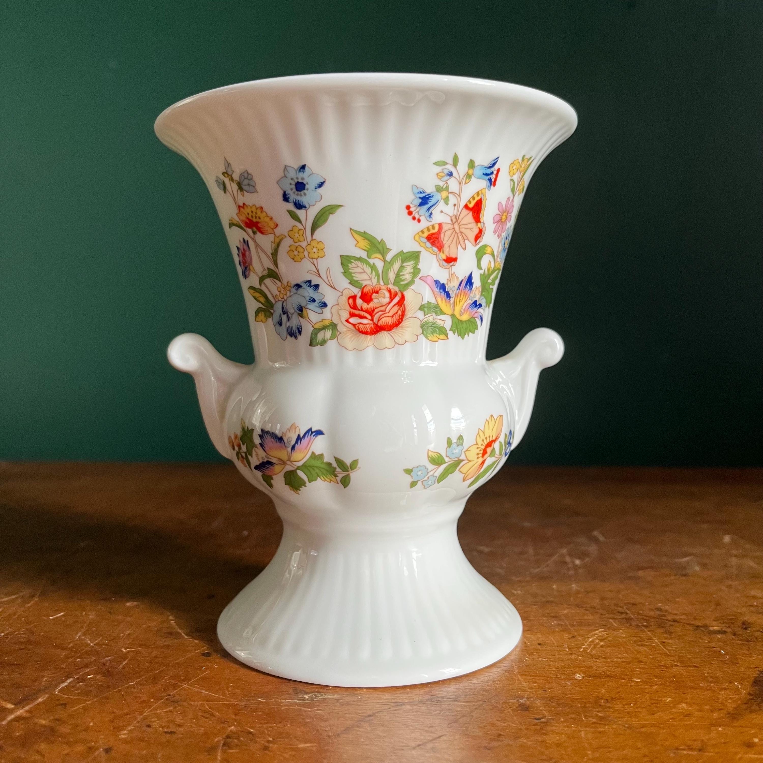 ヴィンテージ エインズレイ ボーンチャイナ 花瓶 コテージガーデン