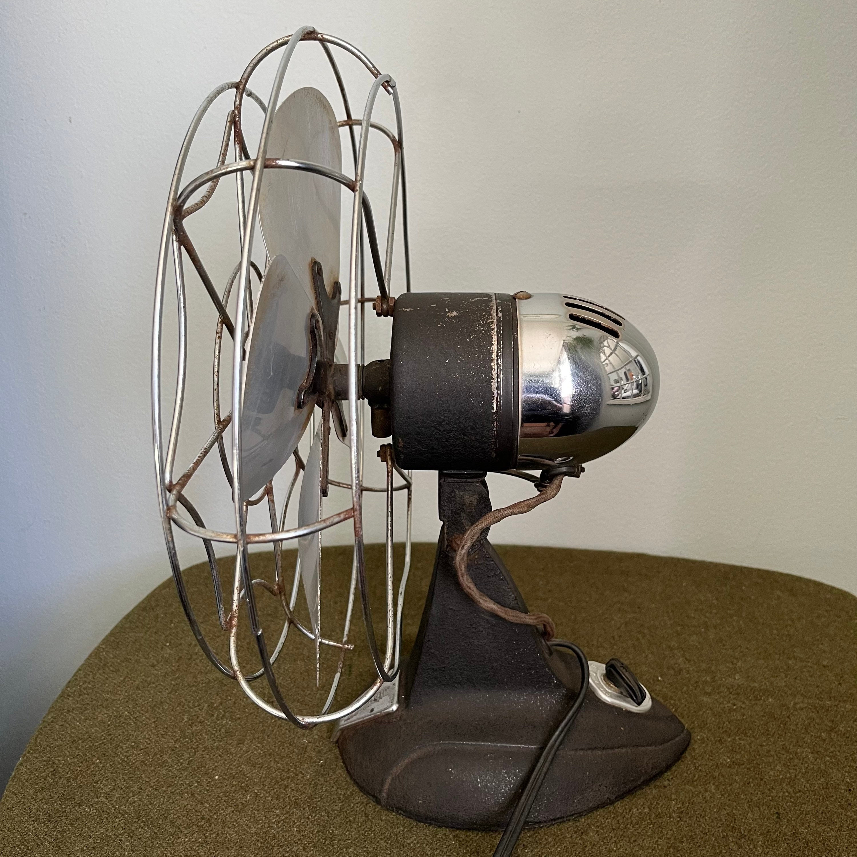Vintage Industrial Chic Vintage Eskimo Table Top Fan
