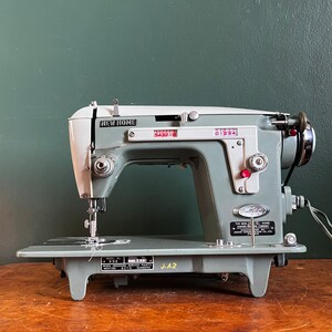 Vintage 1960s the New Home Sewing Machine. Made in Japan. - Etsy