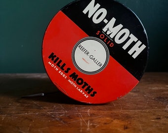 Antique Vintage 1936 Reefer Galler No Moth Hanging Can Tin.  Vintage Metal Moth Bug Repellant / Killer. New York. Orange and Black Can