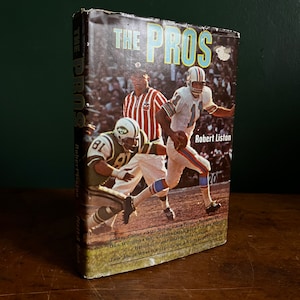 Vintage 1968 The Pros Book. Sports Heroes Biography. Sports Lover. Johnny Unitas. Bob Feller. Ironboundvintage