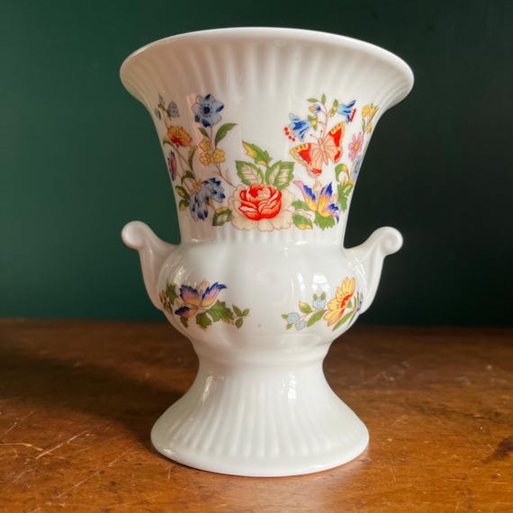 ヴィンテージ エインズレイ ボーンチャイナ 花瓶 コテージガーデン