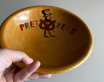 Vintage Rio Grande Hand Painted Woodenware Wood Pretzel Snack Nuts Bowl