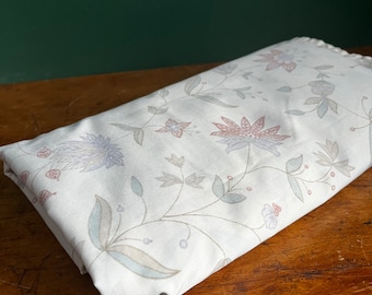 White Floral Ruffle Bedsheet.  Full Flat Sheet 81 x 96 Vintage Bedding Great as Fabric.