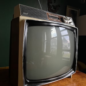 Vintage 1966 RCA Victor Portable Television 1960s TV No Plug Prop