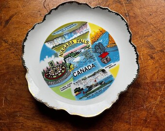 Vintage Canada Canadian Niagara Falls Souvenir Plate. Wall Decor. Hanging Plate. Commemorative Plate.