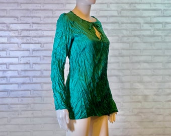 SMALL Emerald Green Turquoise Crinkle Stretch Broomstick Pleated Tunic | Textured Blouse Shirt | Pullover | Avant Garde Artistic | 80s 90s