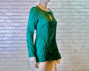 SMALL Emerald Green Turquoise Crinkle Stretch Broomstick Pleated Plisse Tunic | Textured Blouse Shirt | Pullover Avant Garde 80s 90s Y2K Top