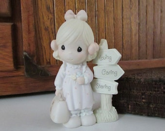 Precious Moments Figurine  – Girl at Crossroads – Loving, Caring, & Sharing Along The Way – C0013 - Vintage Precious Moments Collectible