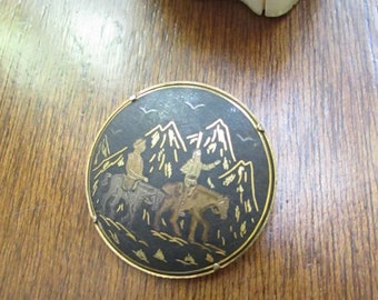 Mountain Men Brooch - Vintage Damascene or Amita Round Pin - Black and Gold - Old Damascene Jewelry