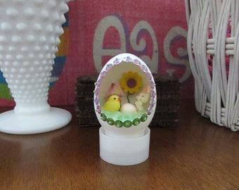 Happy Easter, Baby Chick Diorama Egg –Little Chick’s First Easter Ornament - Handmade Bunny & Chick Easter Scene - Egg Art Easter Decoration