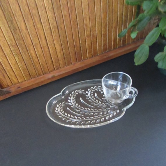 Homestead Wheat Pattern Depression Glass Snack Plate With Cup Vintage Pressed Glass Luncheon Set by Federal Glass Set Etsy
