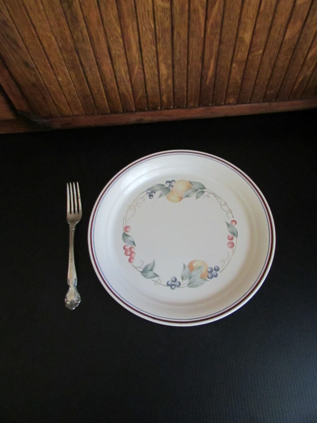 Abundance Dinner Plate corelle Fruits Pattern Dinner Plate With Maroon & Blue Trim vintage