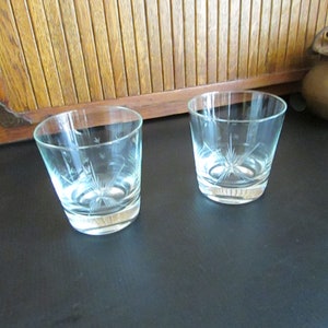 Star 12 Ounce Old Fashioned On the Rocks Glasses – Set of 2 Glasses – Vintage Lowball Cut Glass Barware
