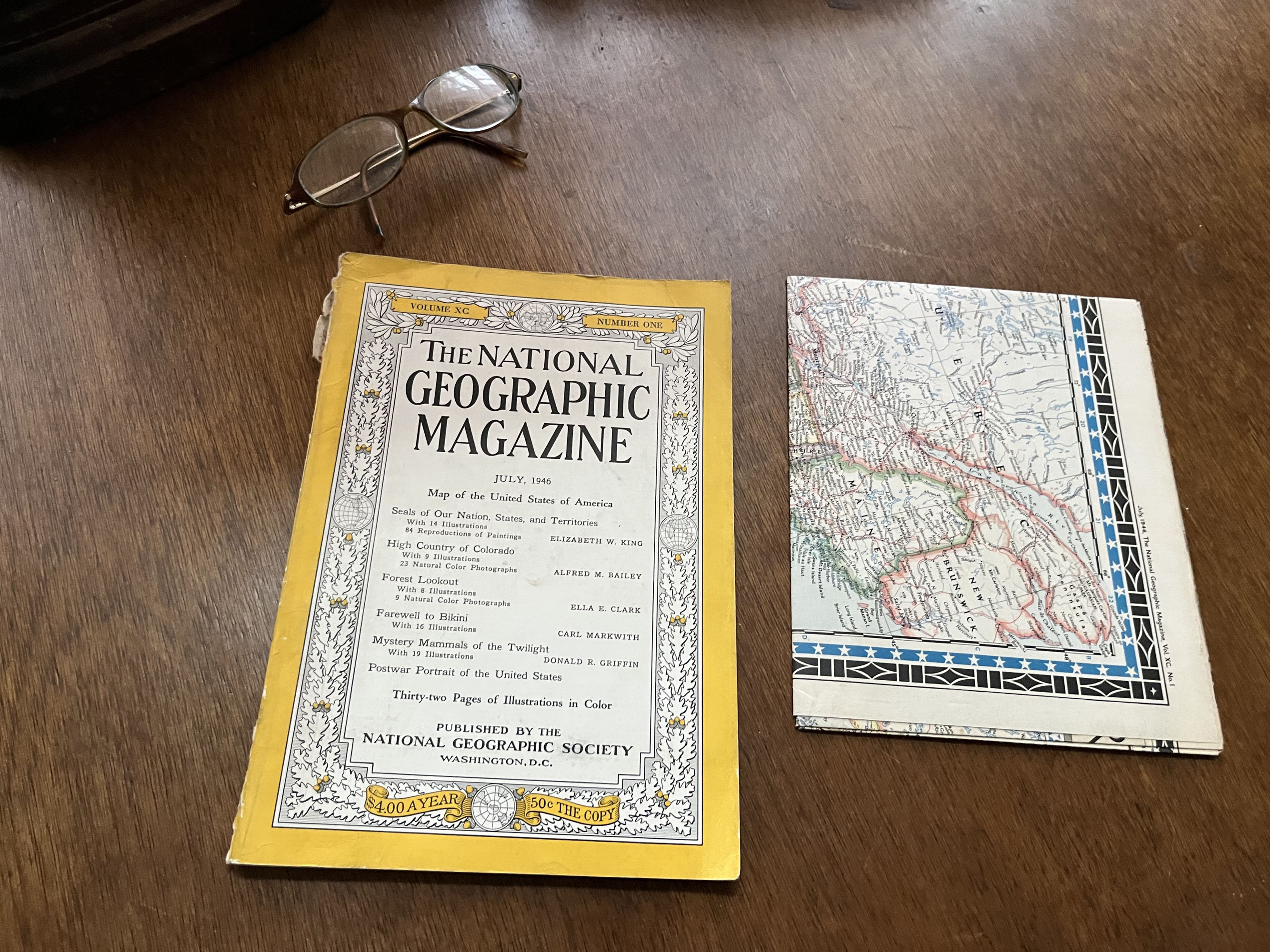 洋書 National Geographic THE UNITED STATES OF National Geographic. The United States of America: Walker