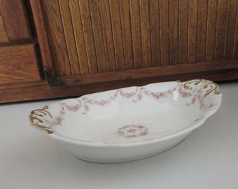 Pink Rose Garland and Embossed Gold Handles Oval Serving Bowl – Scalloped Edge Limoges Porcelain Bowl - Antique Bernardaud & C Limoges