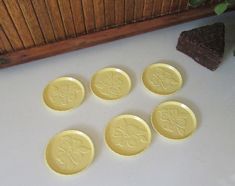 Yellow Dogwood Coasters – Set of 6 Round Plastic Dogwood Flower Coasters – 1950s Coasters
