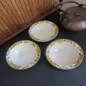 Yellow Sunflower /Daisy Soup Bowls –Set of 4 Vintage Cereal Bowls – China Pearl/ Thomson Pottery –Dishwasher & Microwave Safe –Made in China