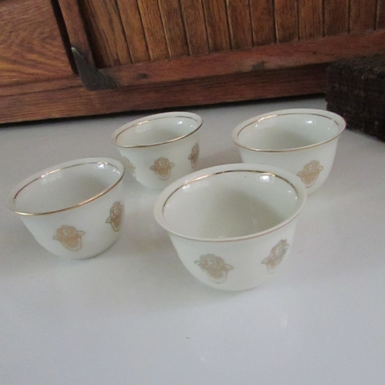 Japan Pottery Net / White Porcelain Sake Bottle & Cup / Nakamura