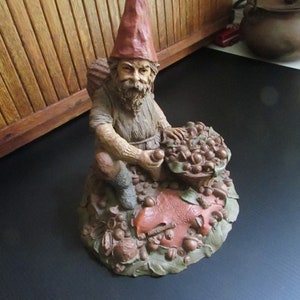 Franklin Gnome Statue- Tom Clark Gnome Collecting Acorns Surrounded by Nuts Sculpture -Retired Collectible Gnome – Thomas Clark Cairn Studio