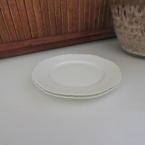 Ranson Salad Plates – Scalloped, White, Embossed Small Plates – Set of 2 Antique Haviland Limoges Salad Plates – Elegant Timeless Dinnerware
